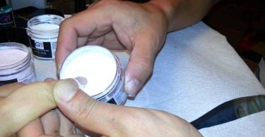 How to use acrylic nail powder: step-by-step instructions